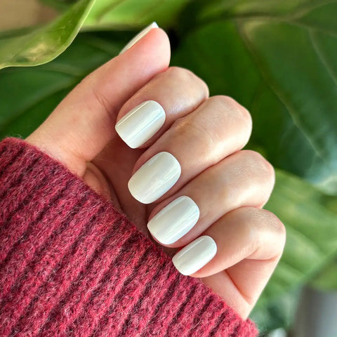 White Chrome - Press-On | Extra Short | Squoval