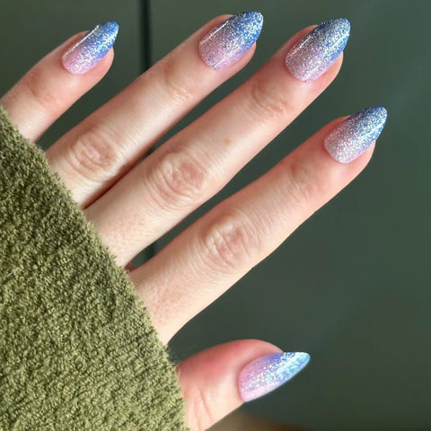 Major Glitter Gradient - Press On | Medium | Almond