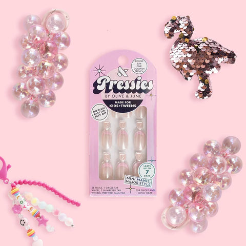 Pink Goldfish French - Pressies | Short Medium | Round