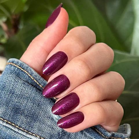 Plaza Shimmer | Medium | Oval - Tab Press-On